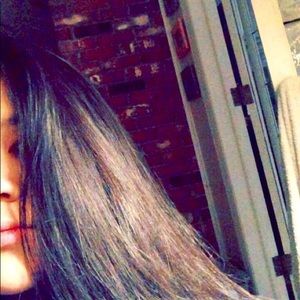 Meet your Posher, Nichelle